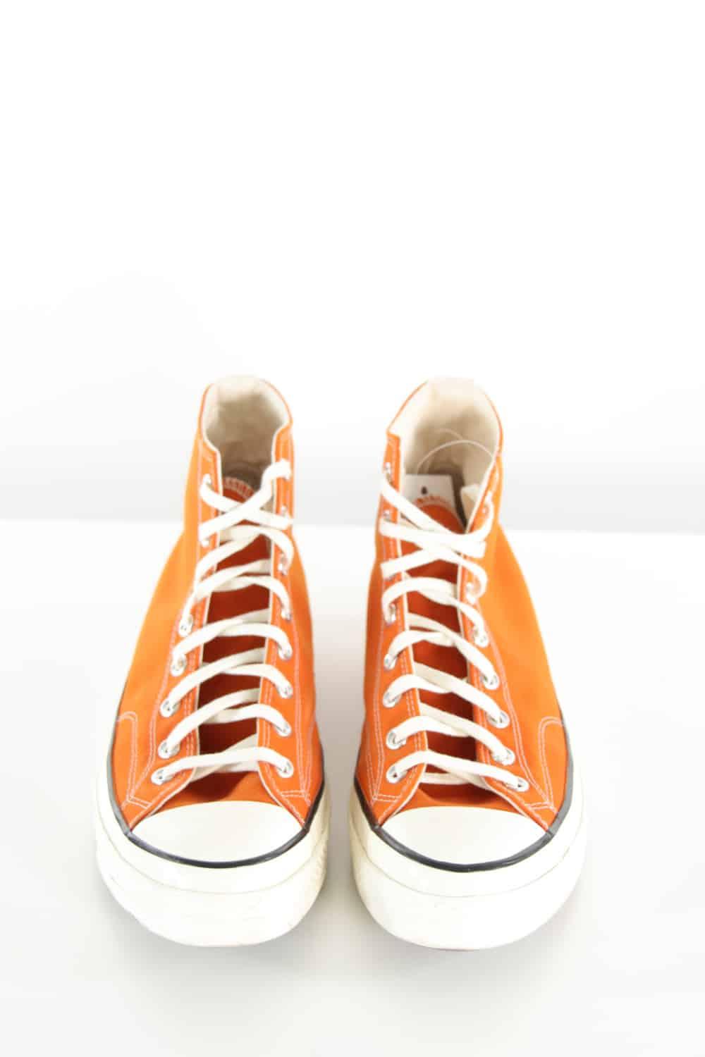  Converse  Orange