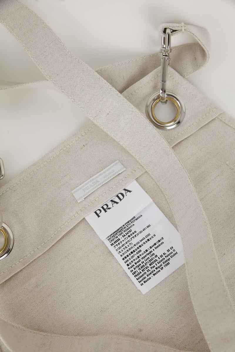 Lifestyle Prada  Beige