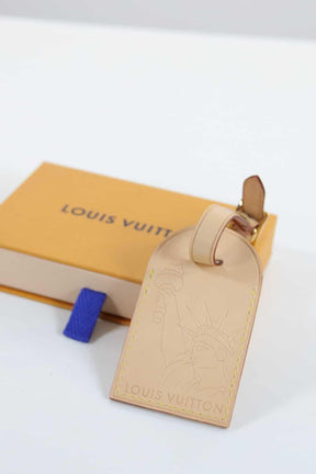  Louis Vuitton  Rose