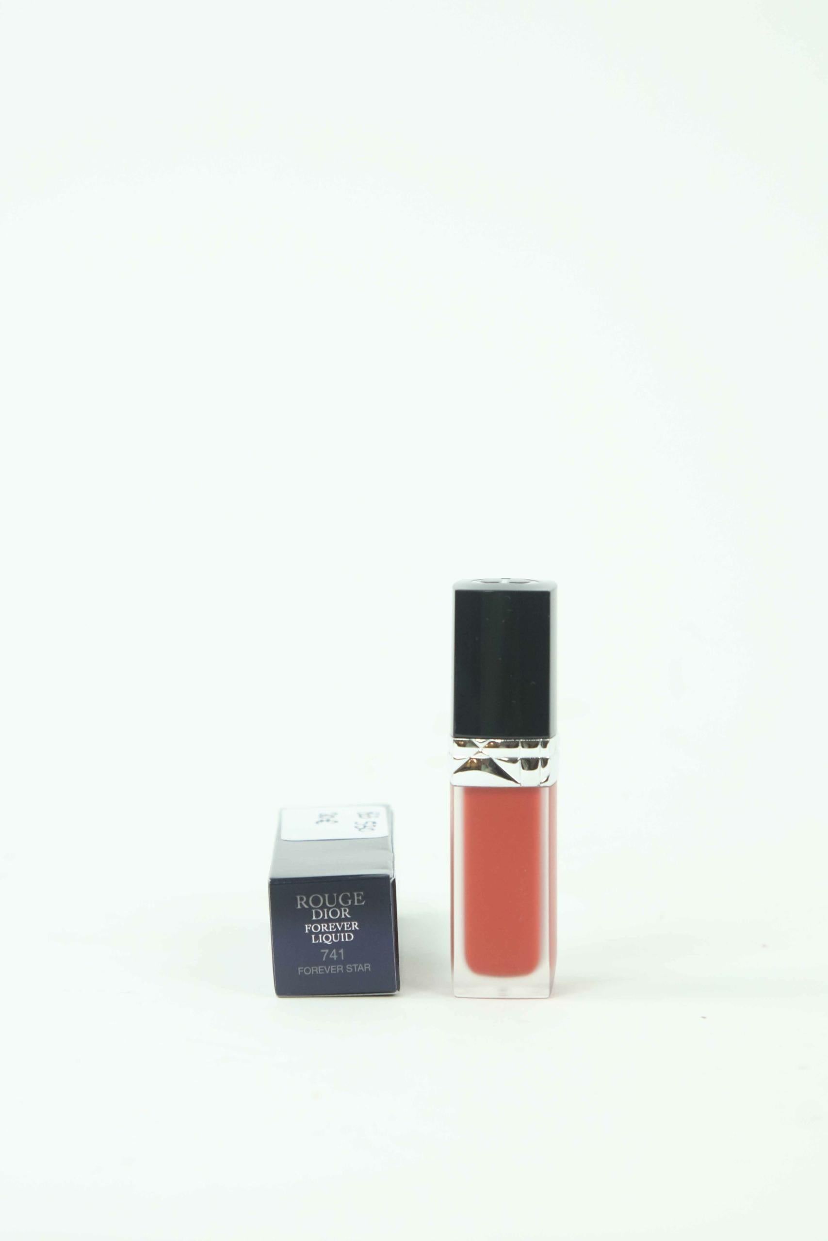 Rouge à lèvres Dior  Rouge