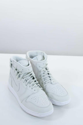  Nike  Gris