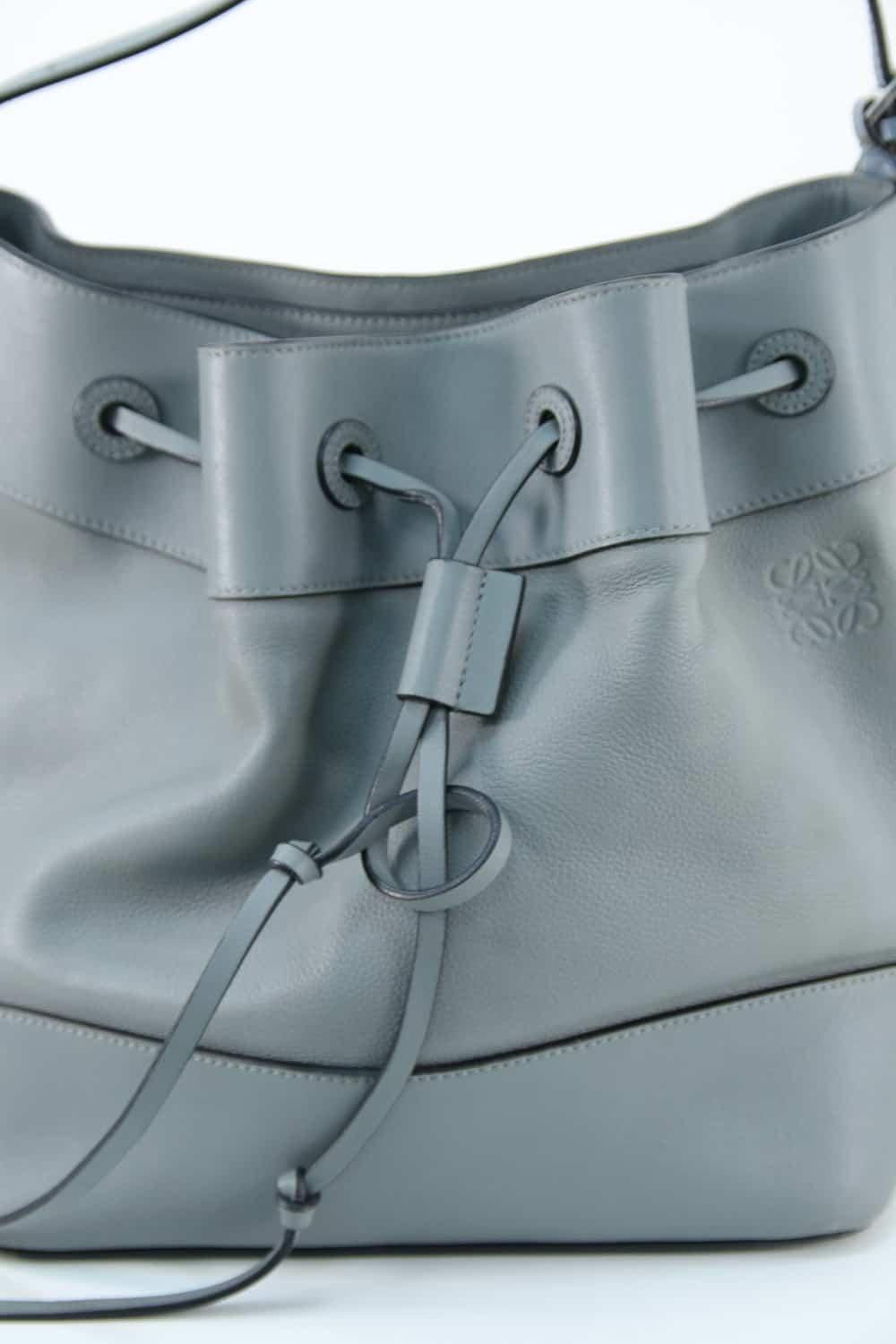  Loewe  Gris