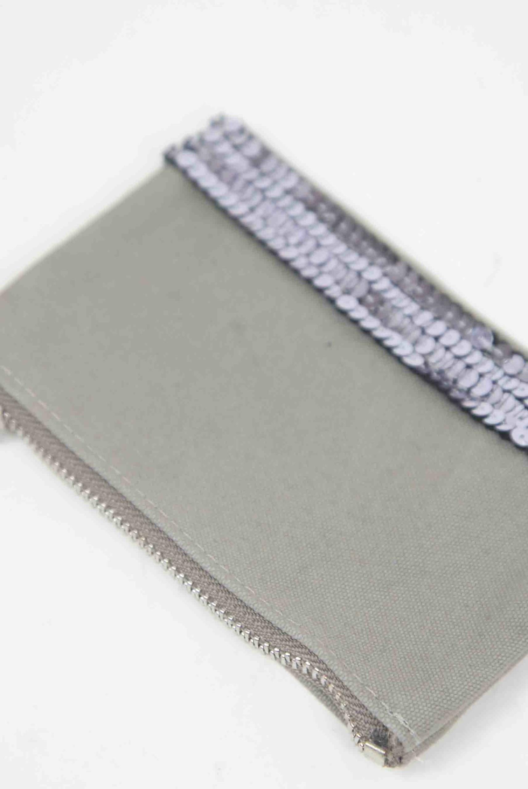 Pochettes Vanessa Bruno  Kaki