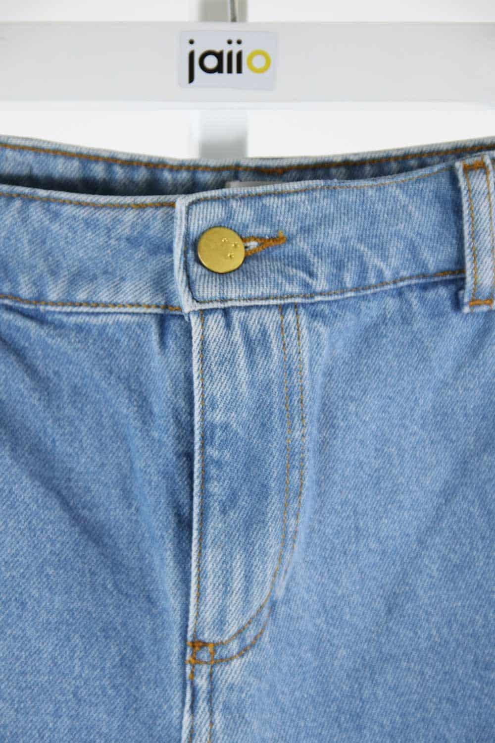  Des Petits Hauts  Bleu