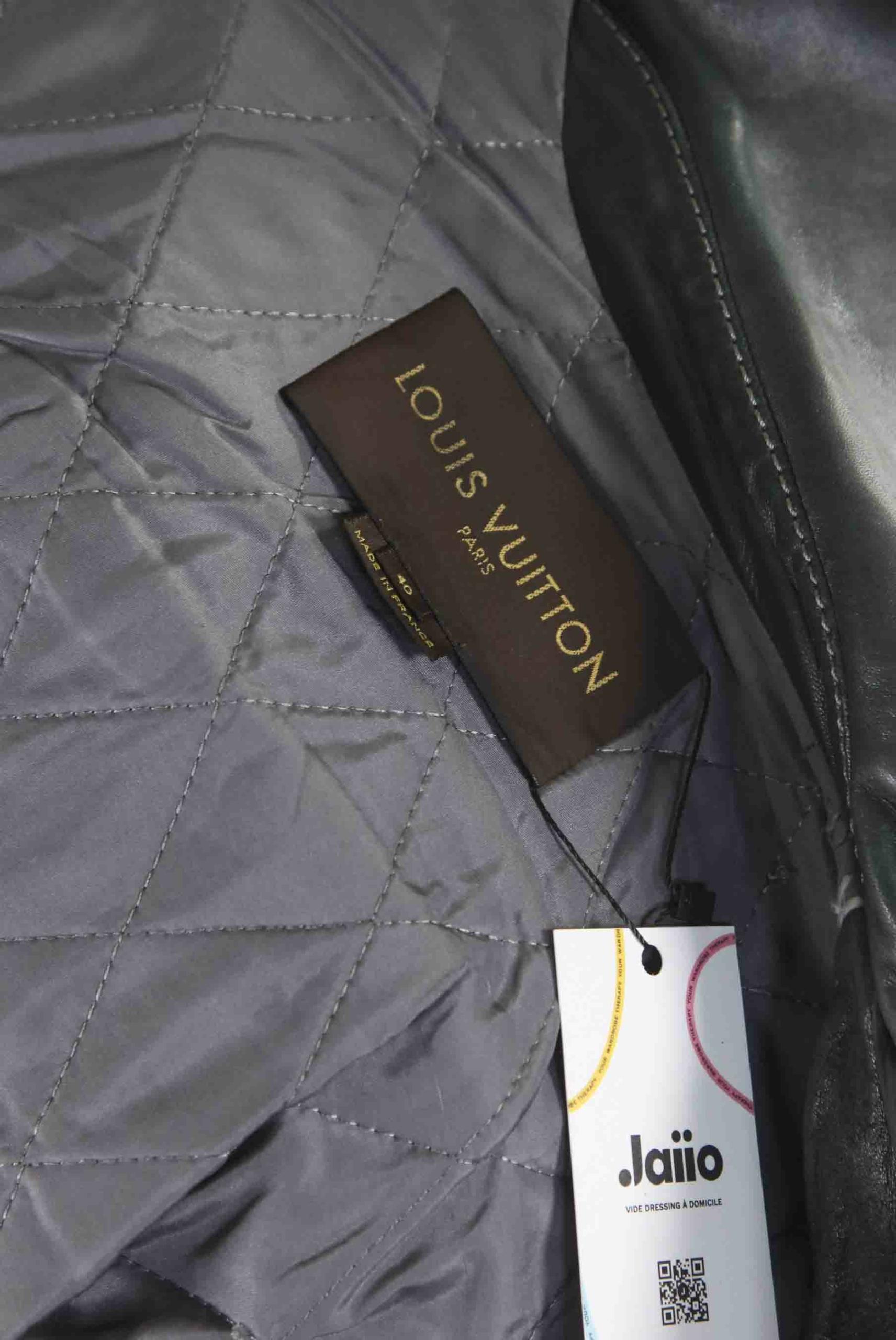 Vestes Louis Vuitton de seconde main pour Femme