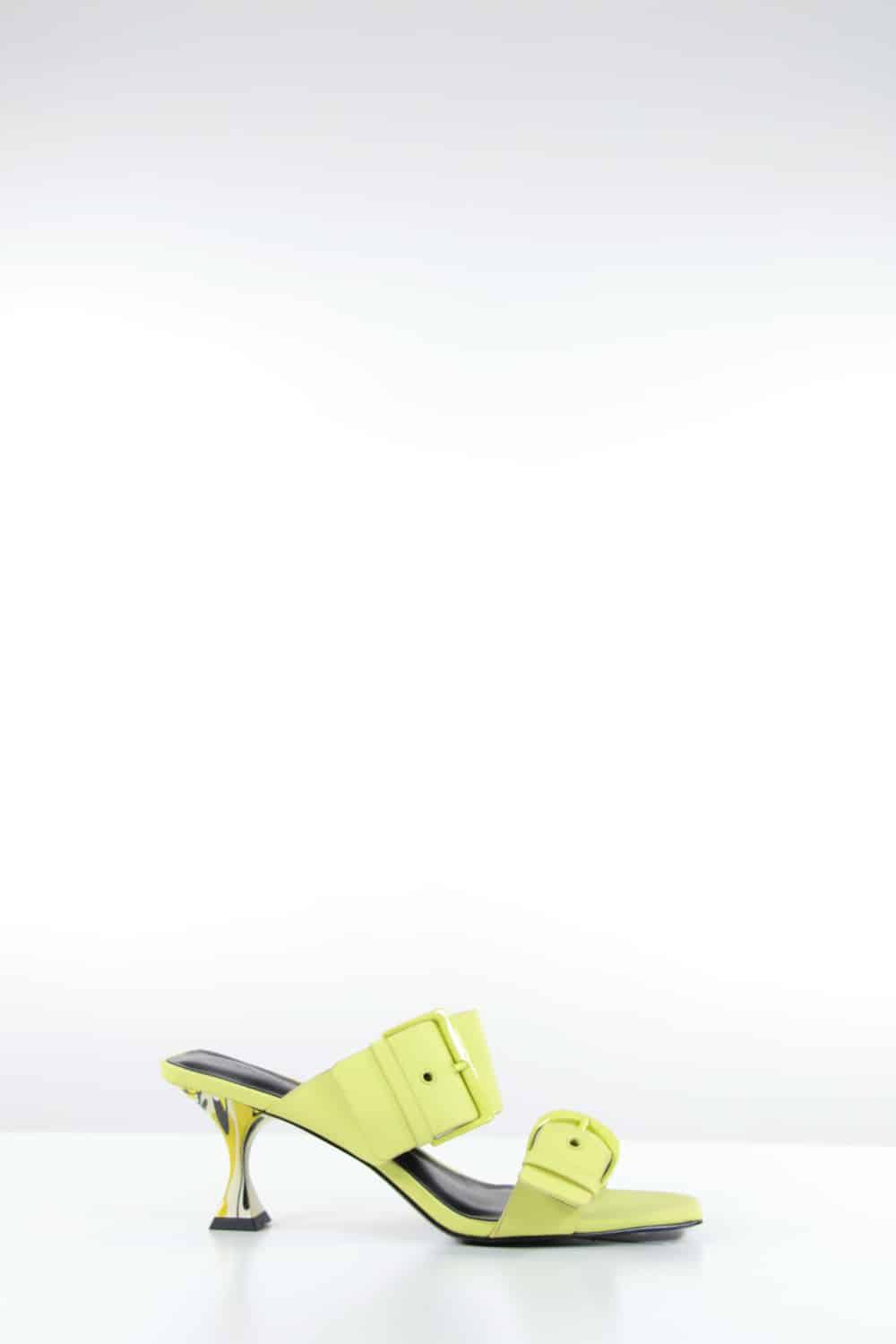  Charles & Keith  Jaune