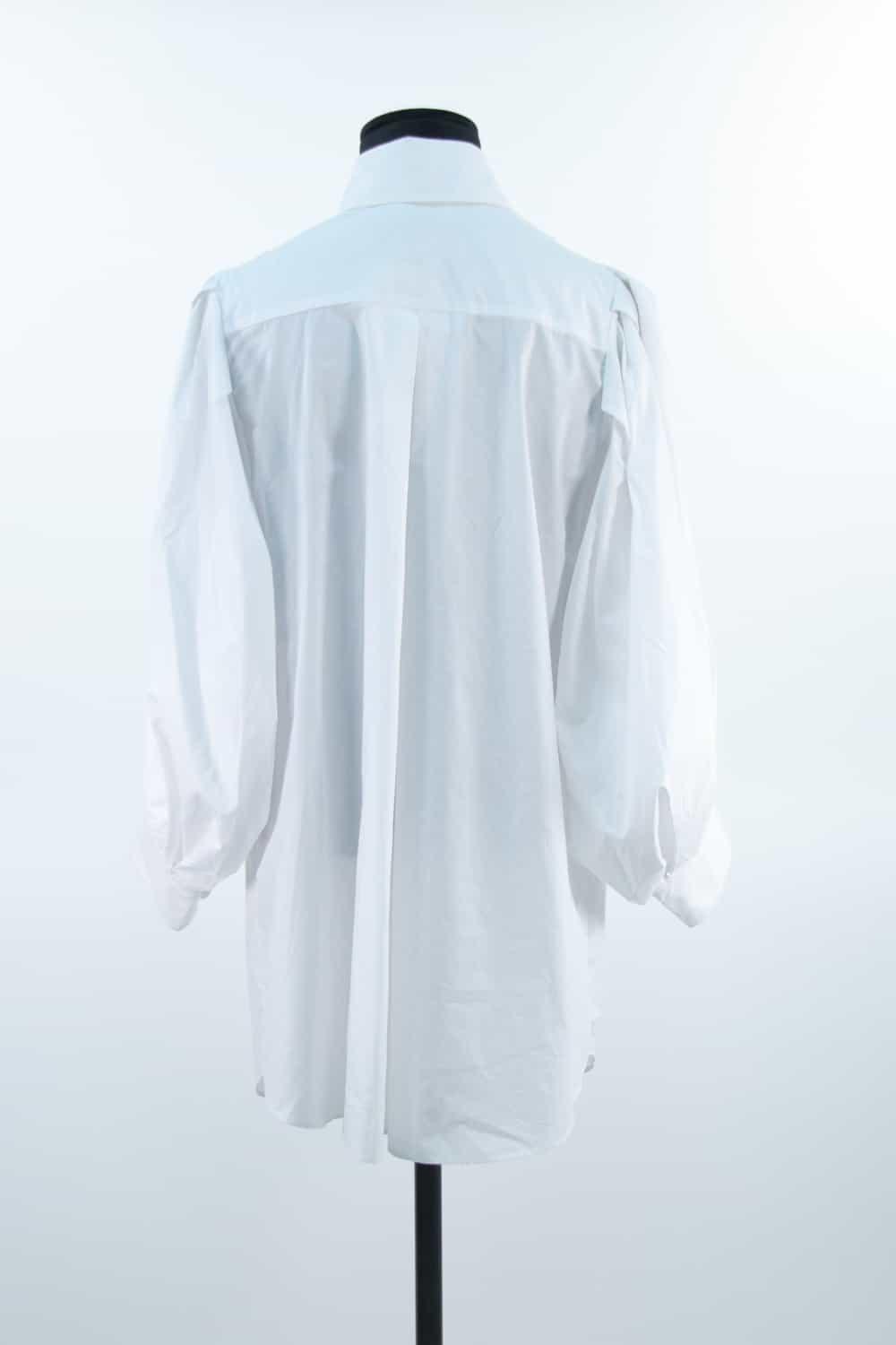  Hanane Hotait  Blanc