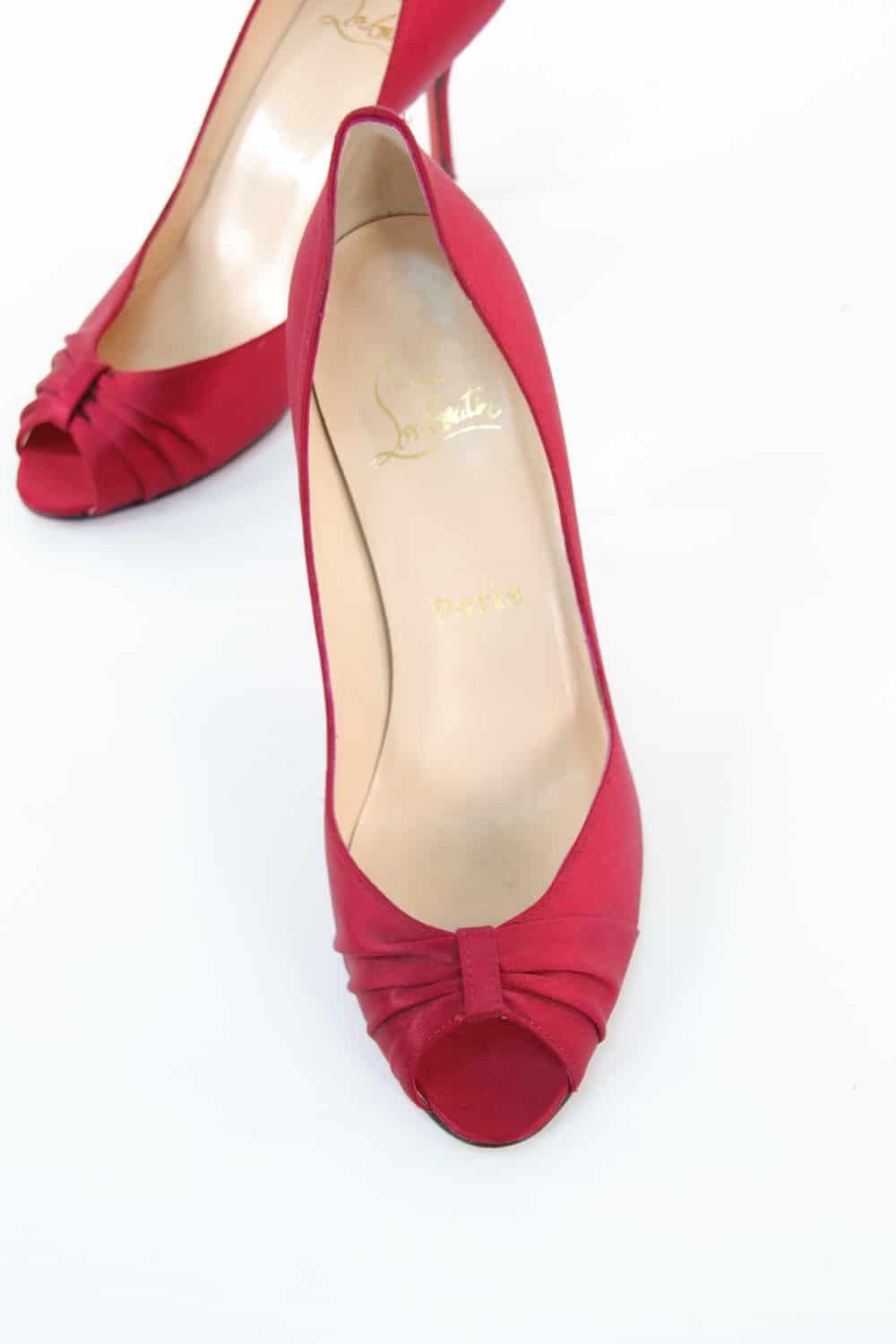  Christian Louboutin  Rouge