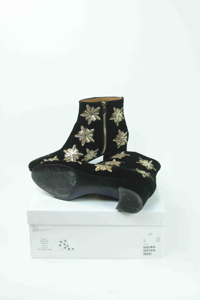 Autres & Other Stories  Noir