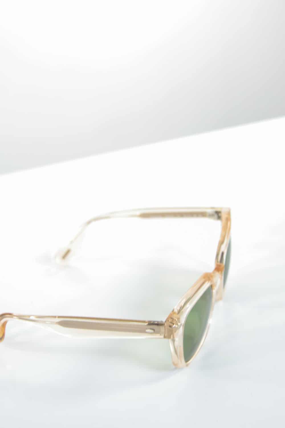  Oliver Peoples  Beige