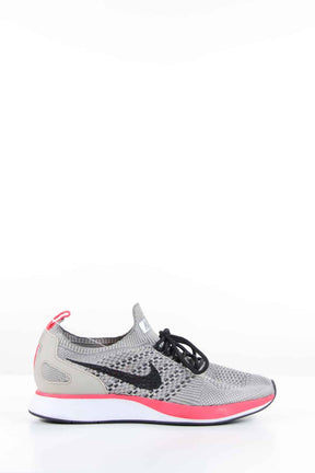  Nike  Gris