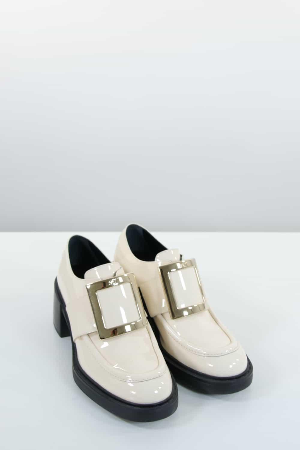  Roger Vivier  Beige