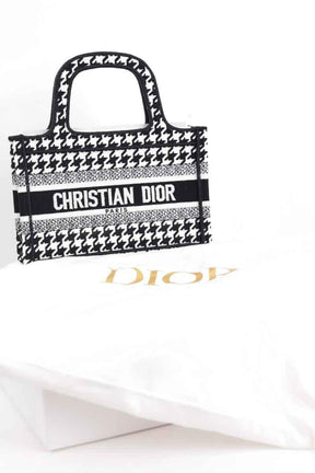 Mini sacs Dior Book Tote Noir