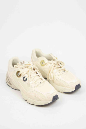 Baskets Adidas Other Beige