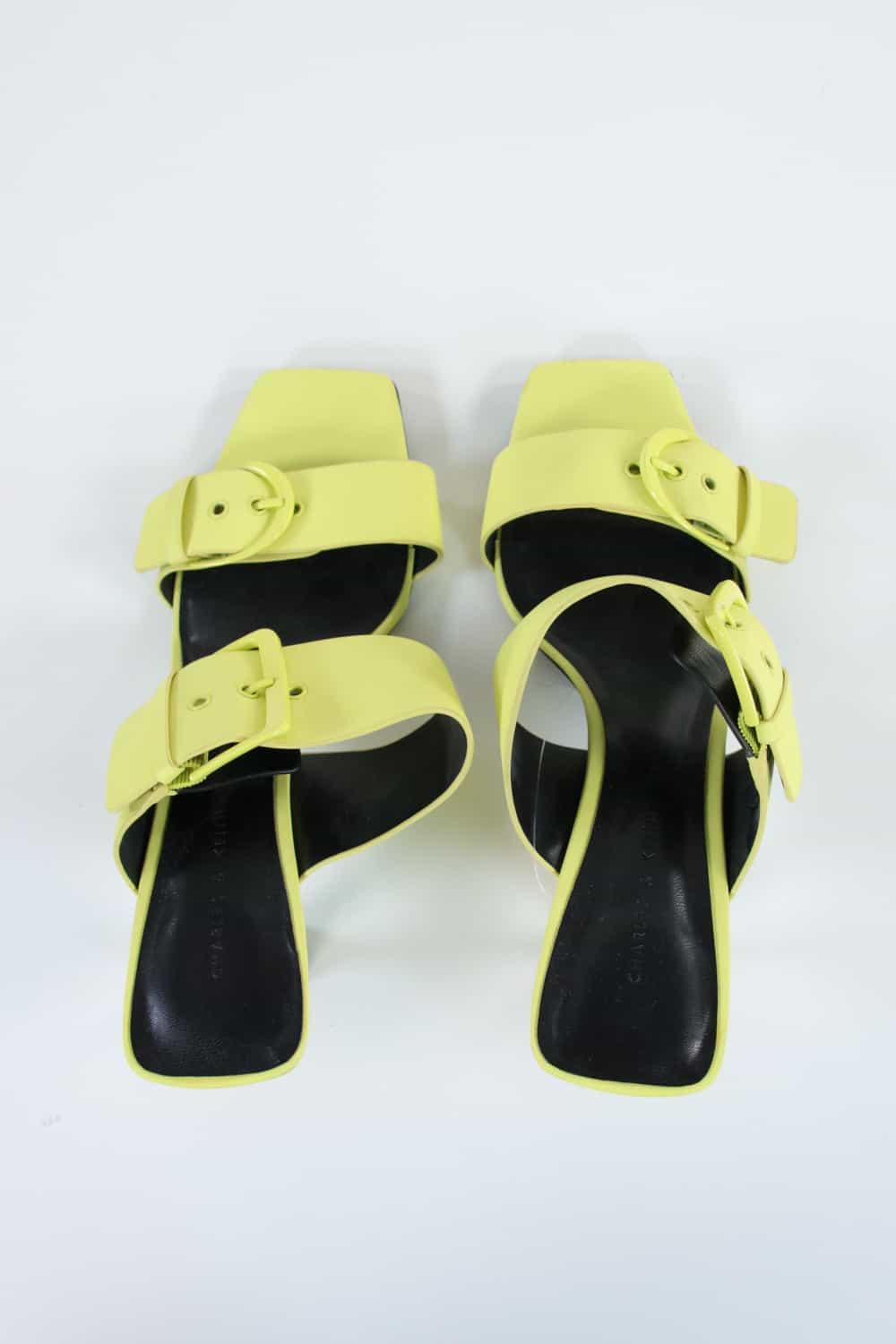  Charles & Keith  Jaune