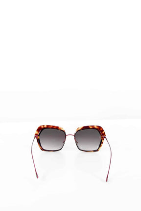  Caroline Abram  Marron