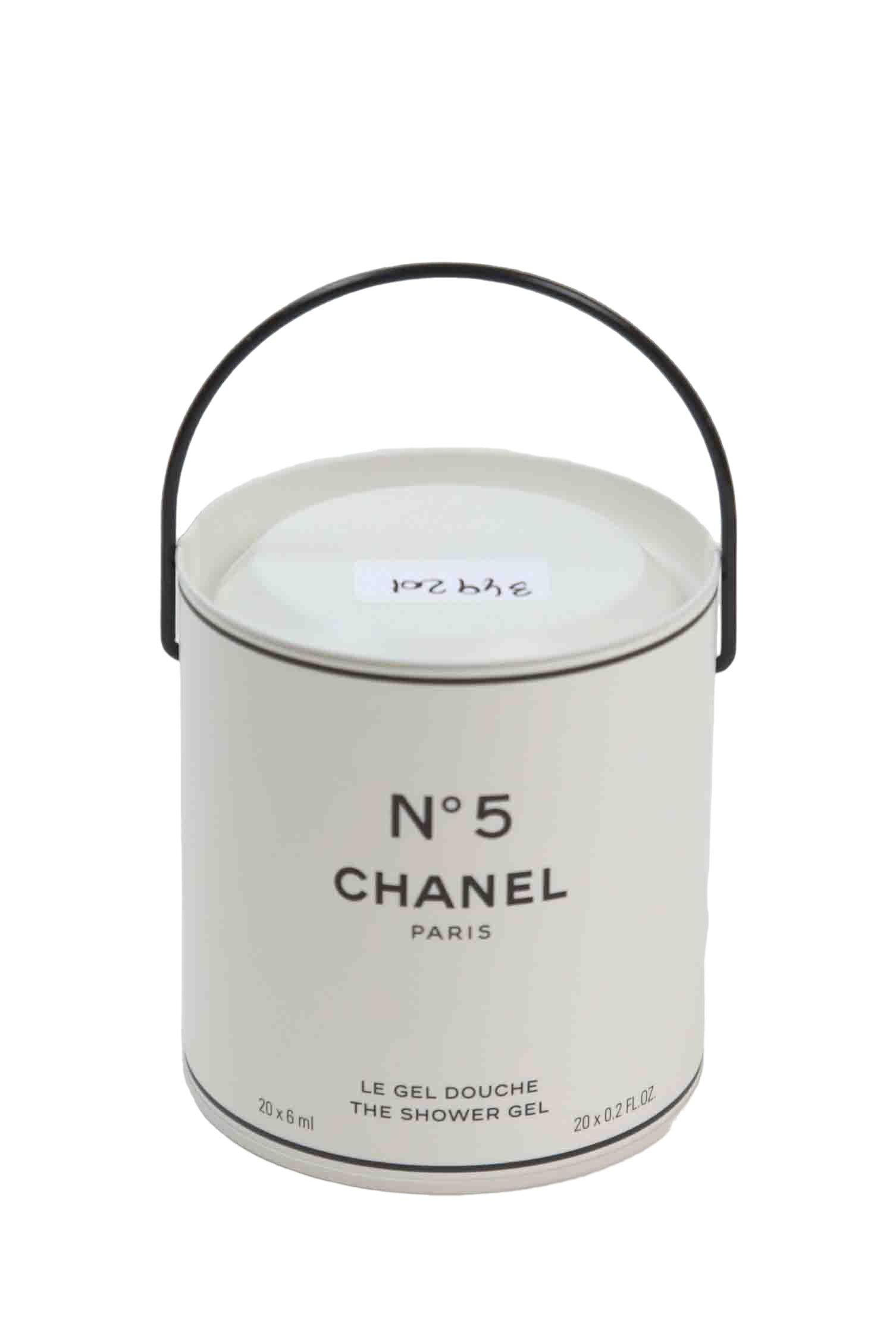 Nettoyant Chanel  Blanc