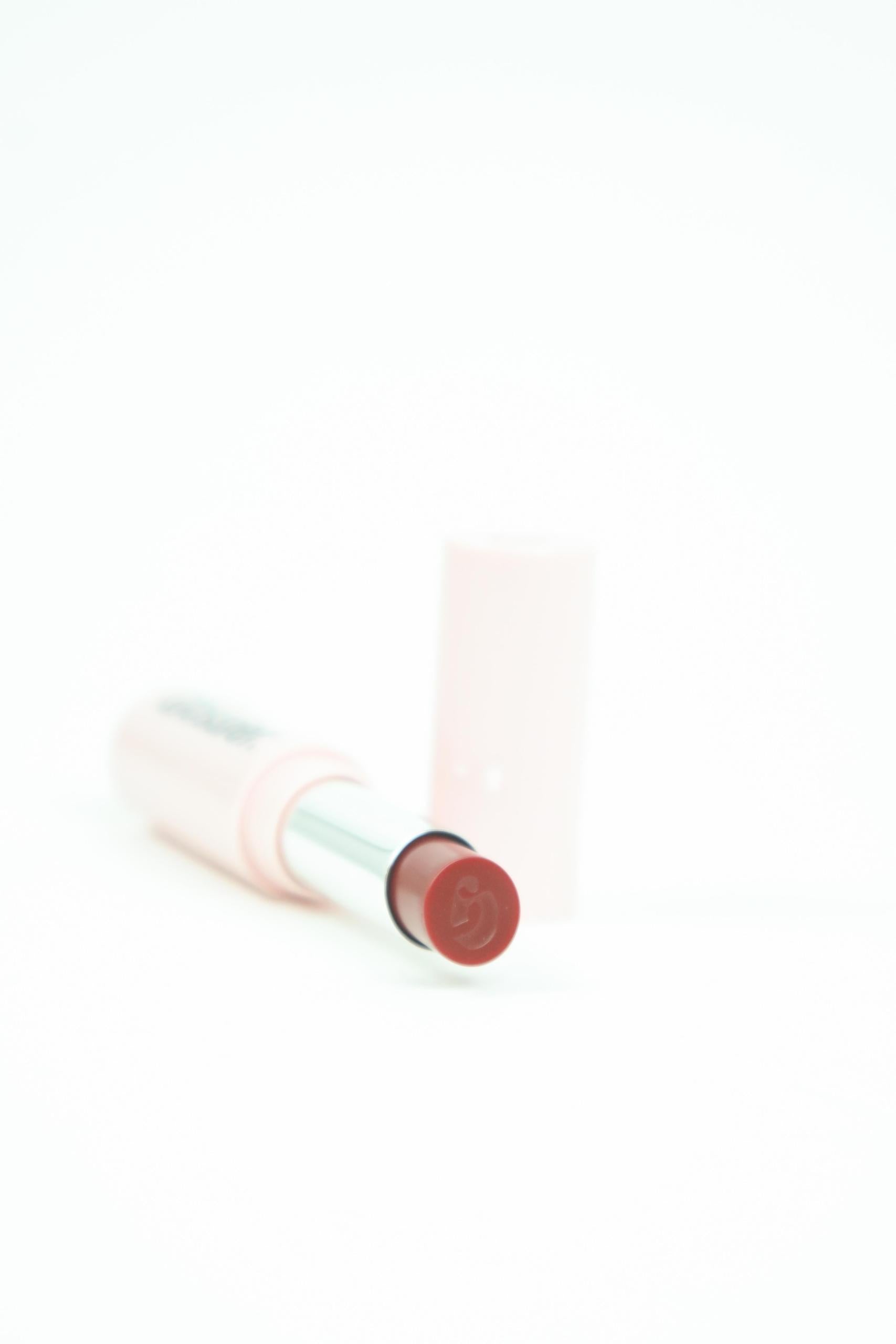 Rouge à lèvres Glossier  Rouge