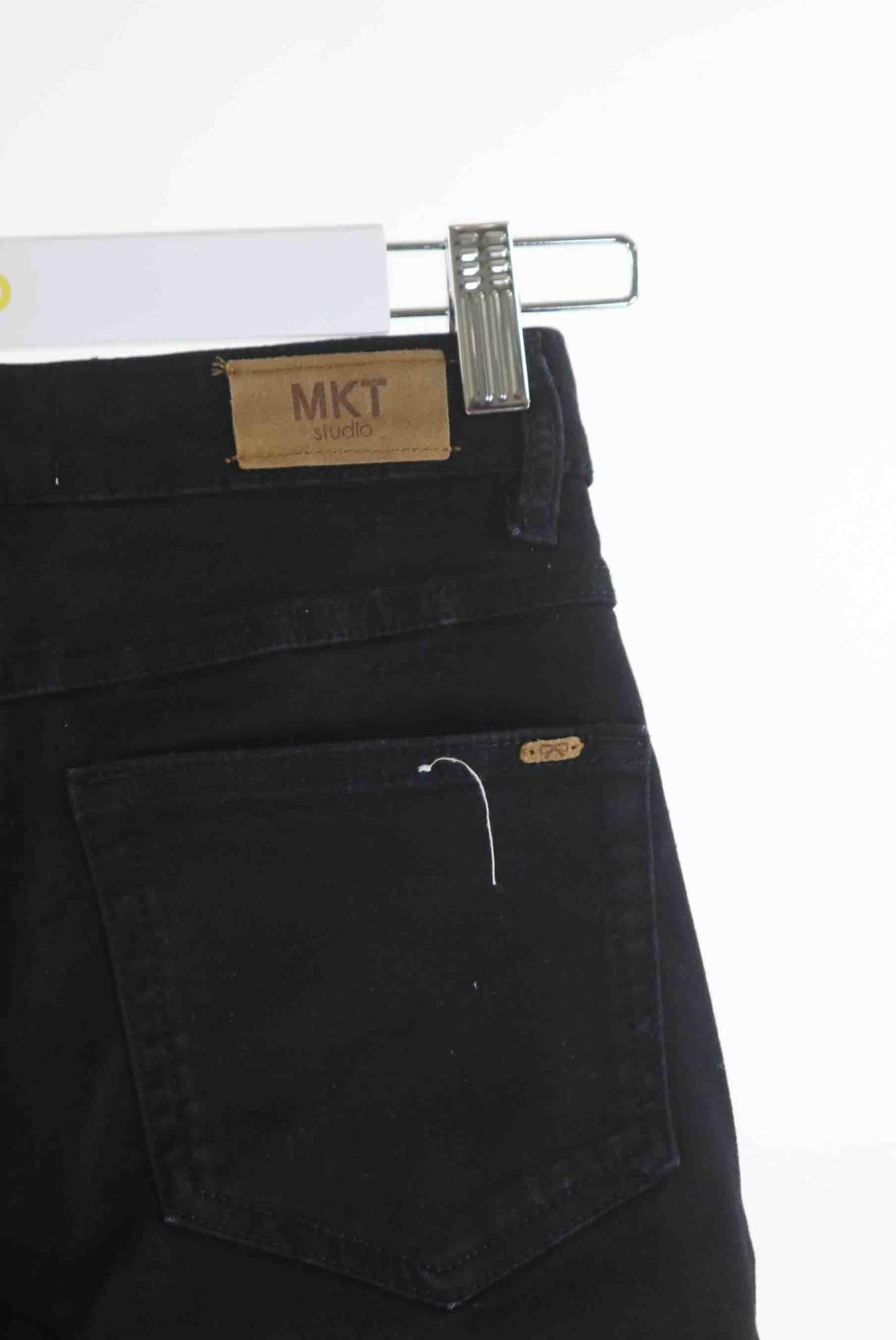 Autres Mkt Studio  Noir