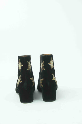 Autres & Other Stories  Noir