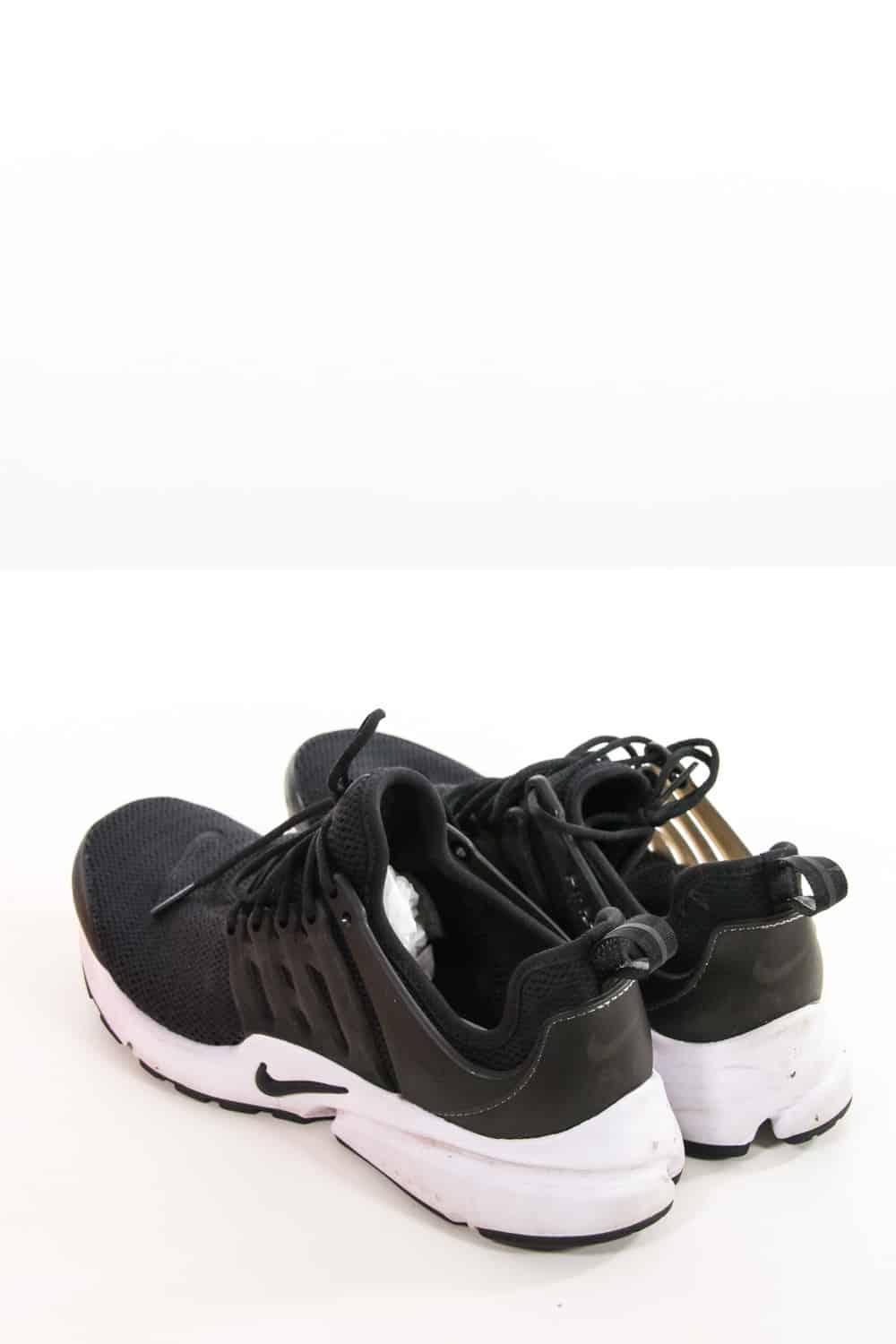  Nike  Noir